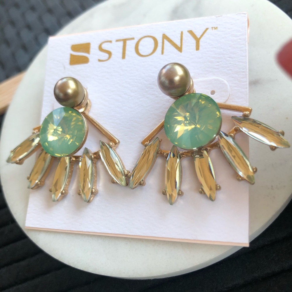 Beautiful Rhinestone Earrings - Picture 3 of 17